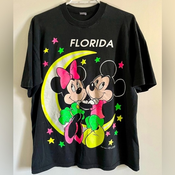 Vintage Style T-Shirt Mystery Box - Picture 3 of 8